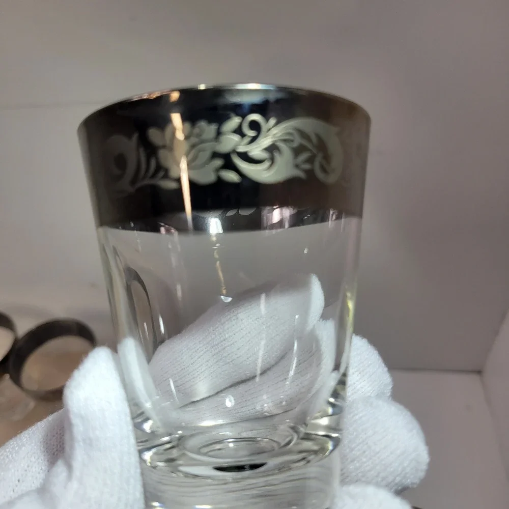Set of 4 Clear Glass Tumblers with Silver Floral‎ Overlay Rim